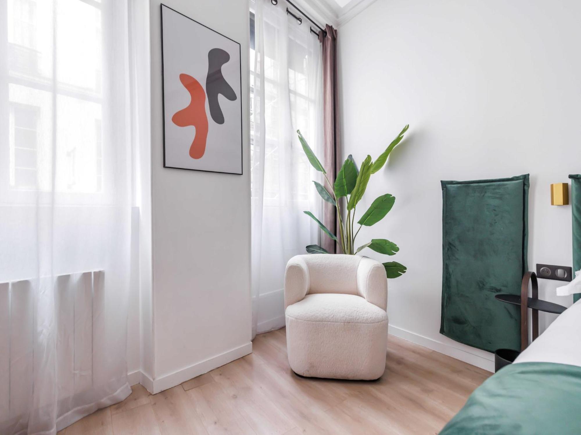 Charming Duplex - 2br 6p - Saint Germain Apartment *